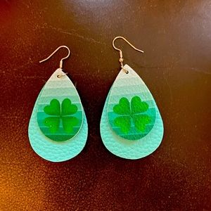 Woman’s Shamrock Earrings
